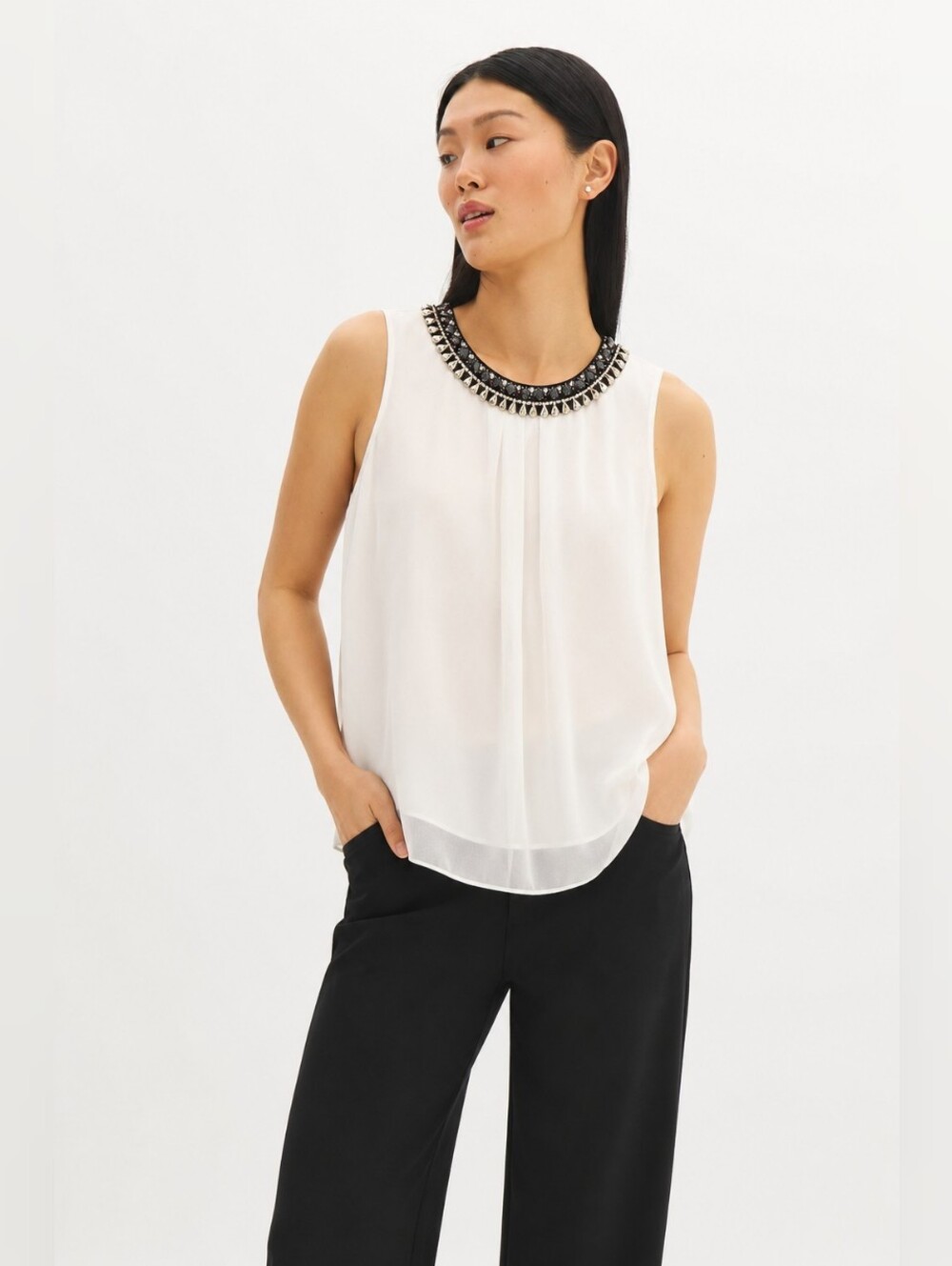 Suzy Shier Embellished Neck Sleeveless Blouse | XS | White